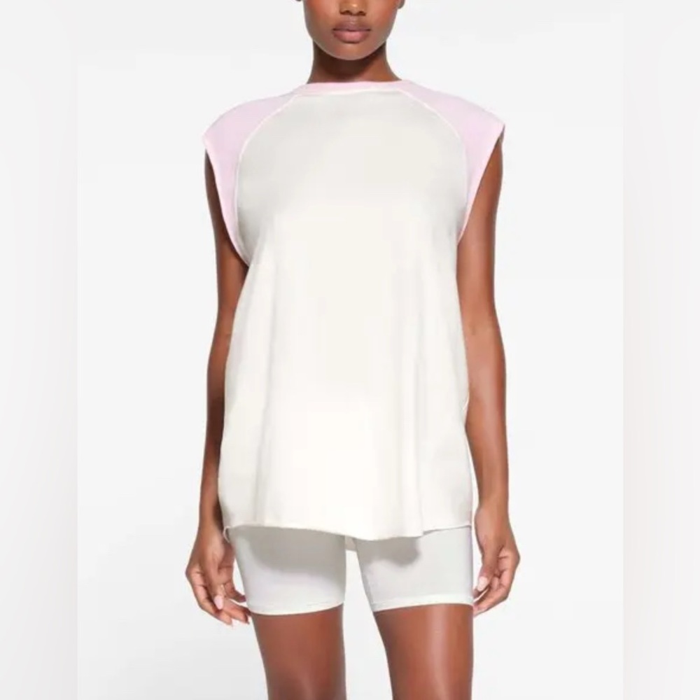 NWT Skims Boyfriend Raglan Muscle Tank - in Color: Marble Cherry Blossom Multi